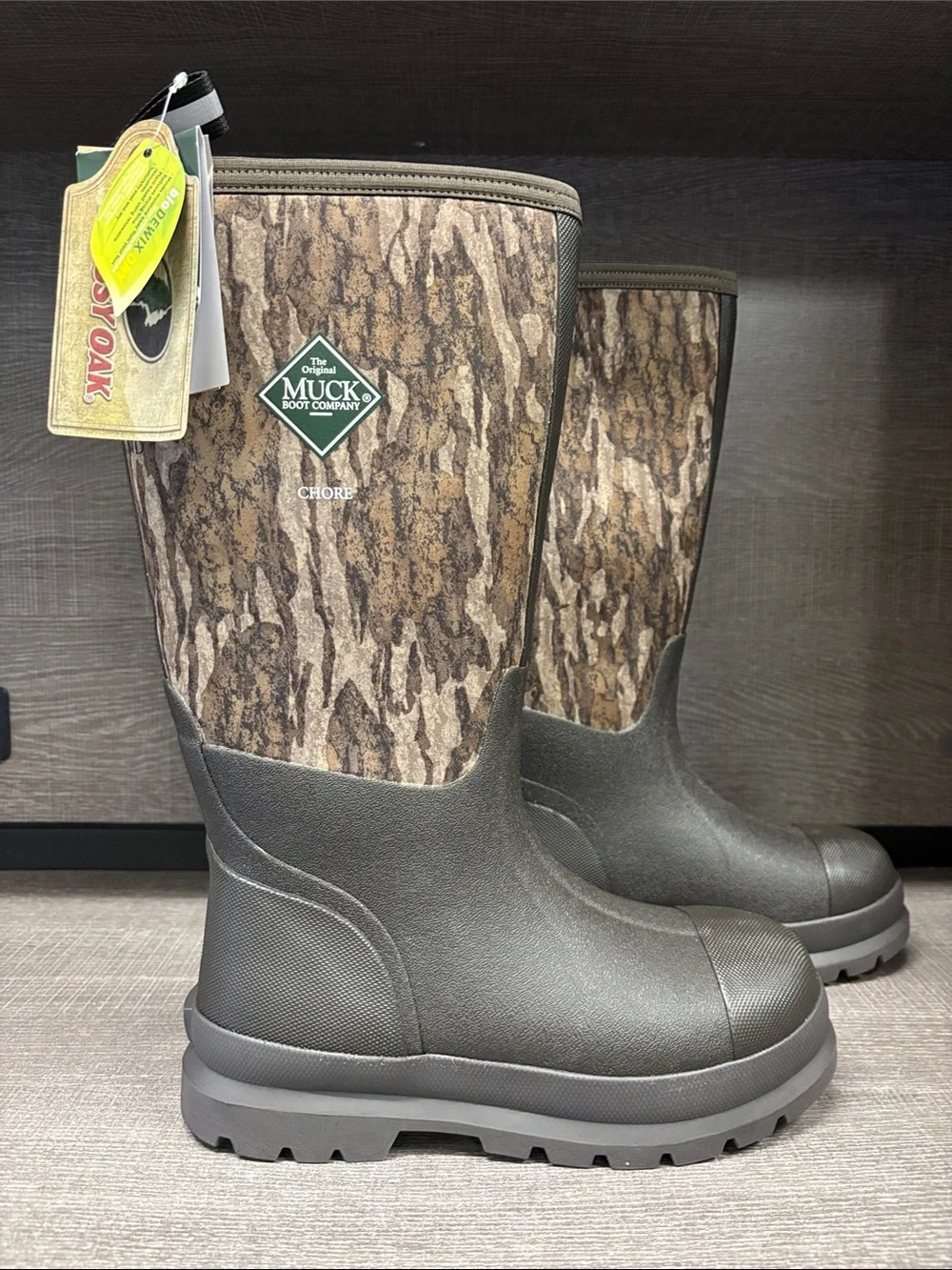 Men's Muck Chore Classic Tall Boot (Brown/Mossy Oak) - Size 7
